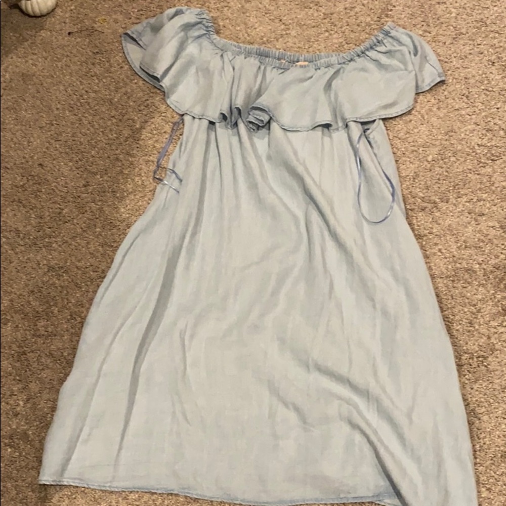 Selling brand new off the shoulder dress
